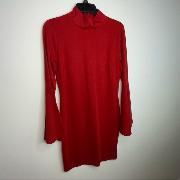 VENUS Dresses & Skirts - 🛍️🛍️ RED DRESS ♥️ NWOT FLATTERING VENUS DRESS!! GORGEOUS IN PERSON 🎀